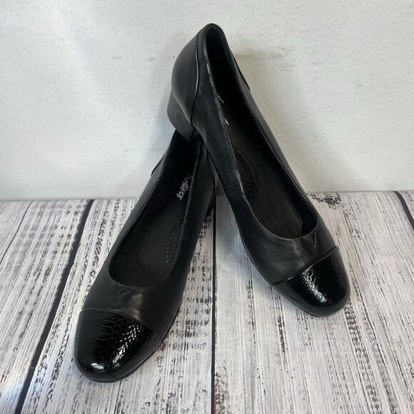 Trotters Black Leather Slip On Heels Shoes size 9.5 N Comfort Supper Career - Picture 3 of 12